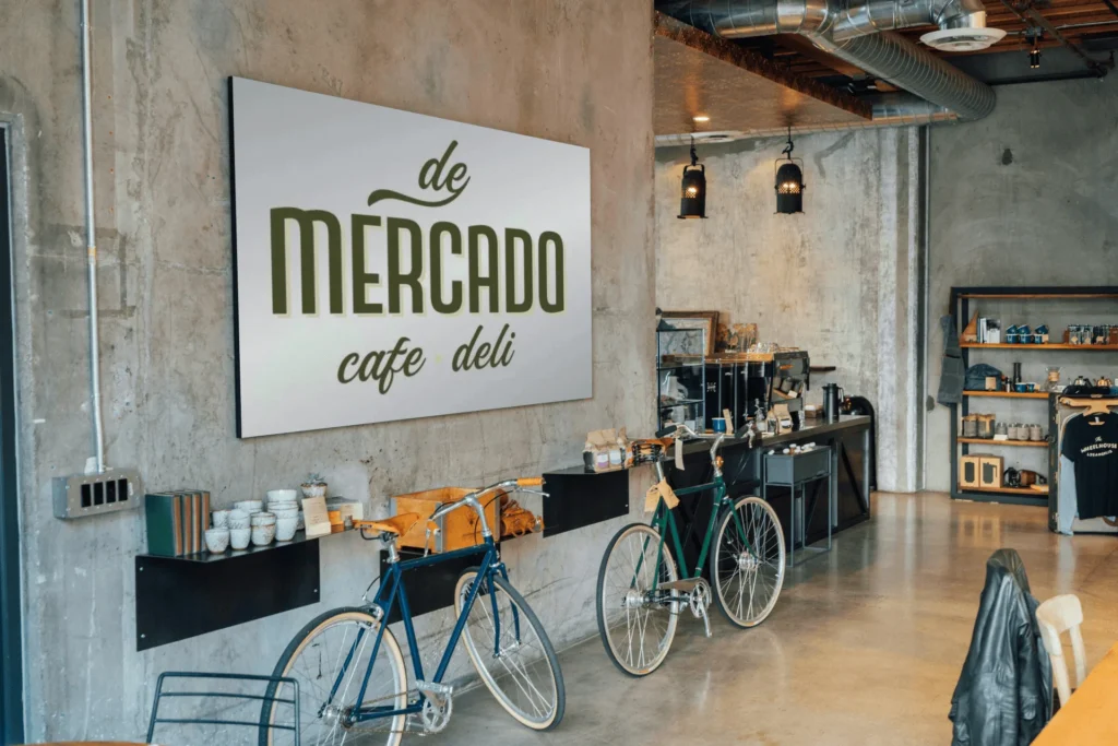 de-mercado-deli-store-sign
