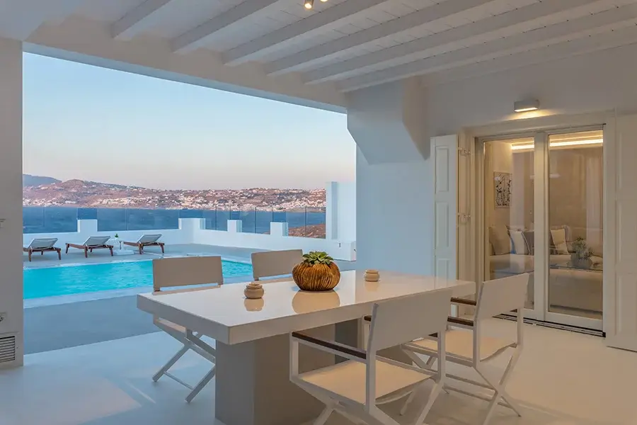 Interattica-Real-Estate-Yatching-Services-pic1