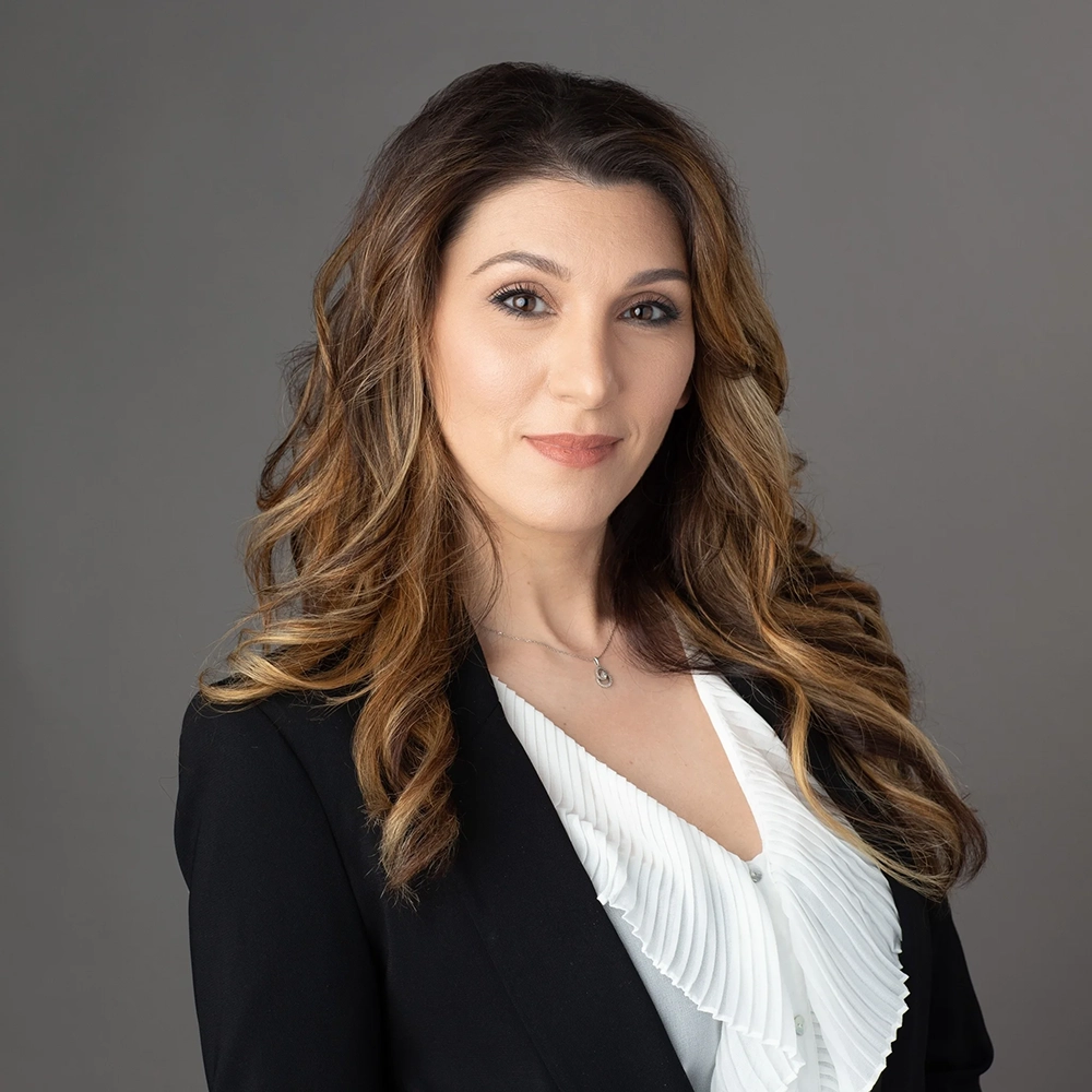 Louisa-Diavolitsis-Real-Estate